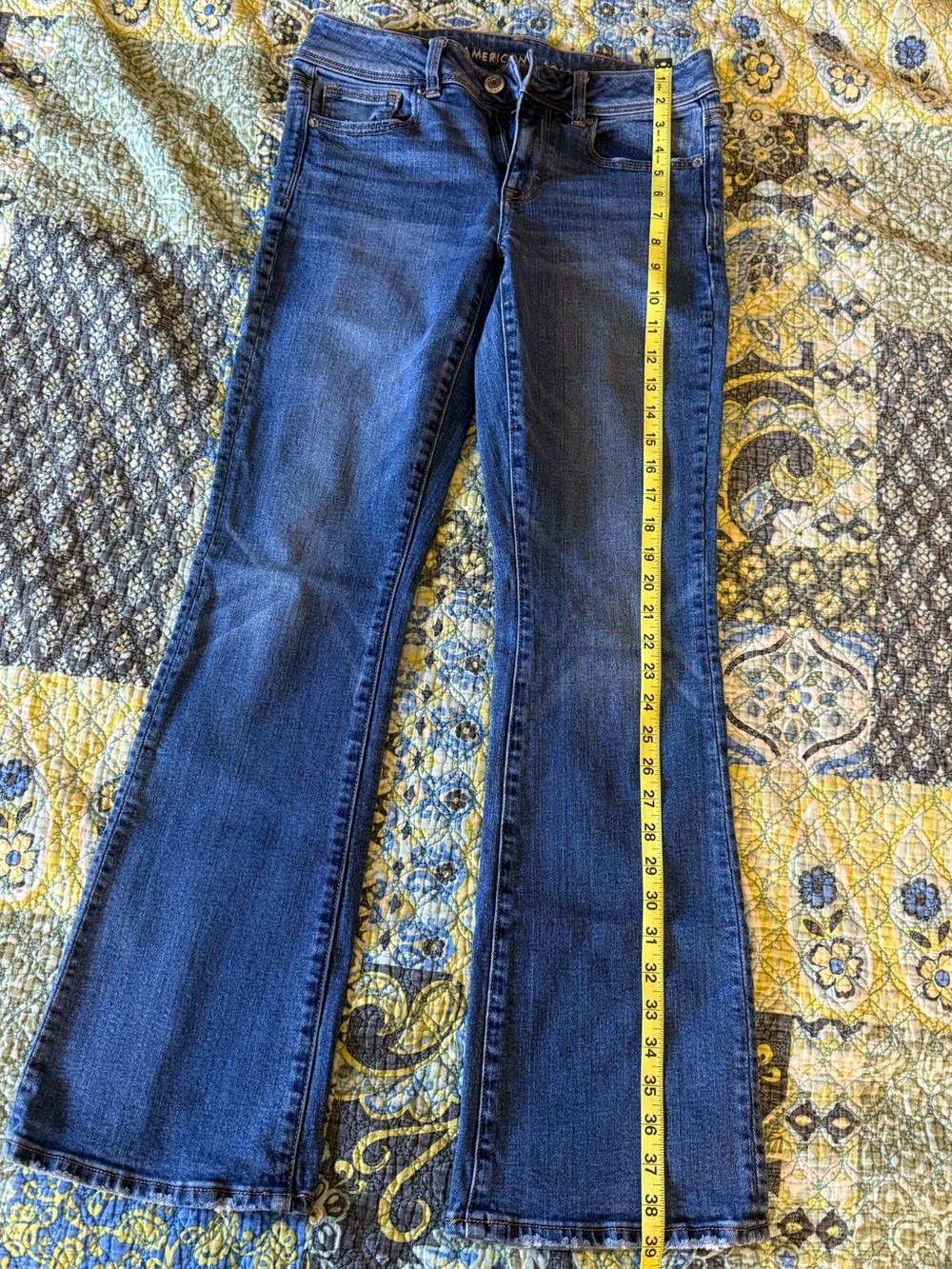 American Eagle Super Stretch Kick Boot Jeans Size 6